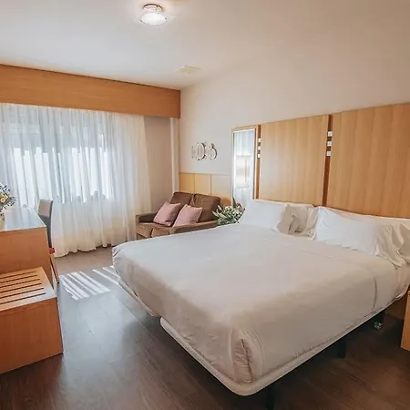 圣森索塔拉索大酒店 4*